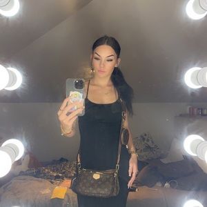 Meet your Posher, Skye